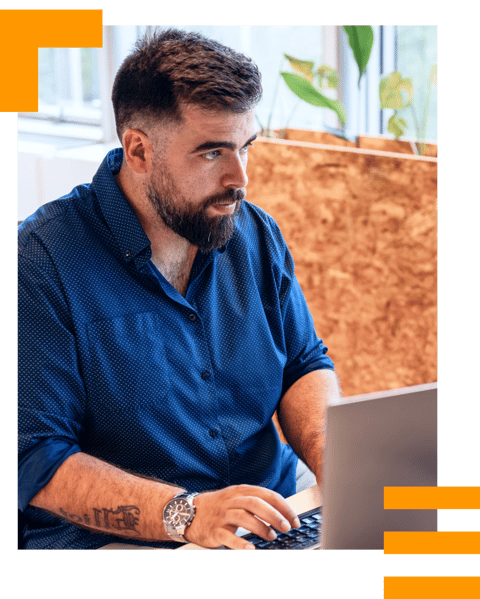 Agile Master tworzący zwinny plan transformacji dla klienta